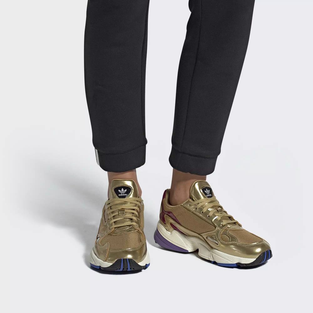 Adidas Falcon Tenis Dorados Para Mujer (MX-78539)
